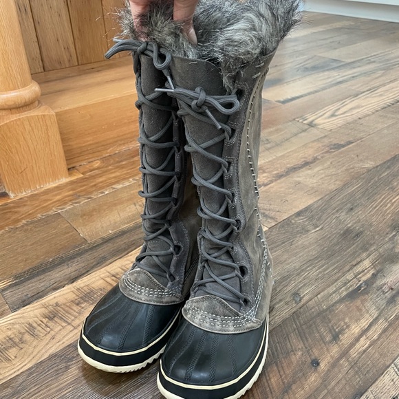 Sorel Cate The Great Fur winter boots Wm 8 - Picture 9 of 9
